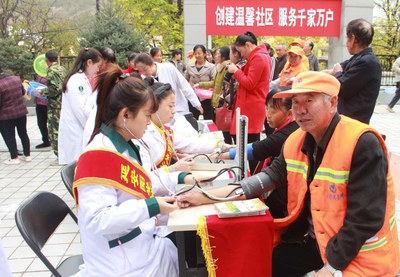世界男性健康日 延安陽光醫(yī)院義診咨詢進(jìn)社區(qū)，健康溫暖送到家